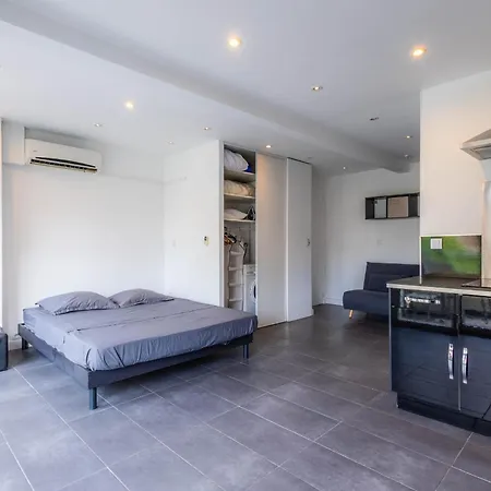 Les Pins Avec Terrasse Apartment Juan-les-Pins