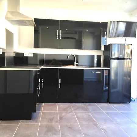 Apartment Les Pins Avec Terrasse Juan-les-Pins